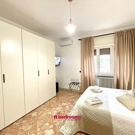 Barirooms Piccinni ภายนอก รูปภาพ