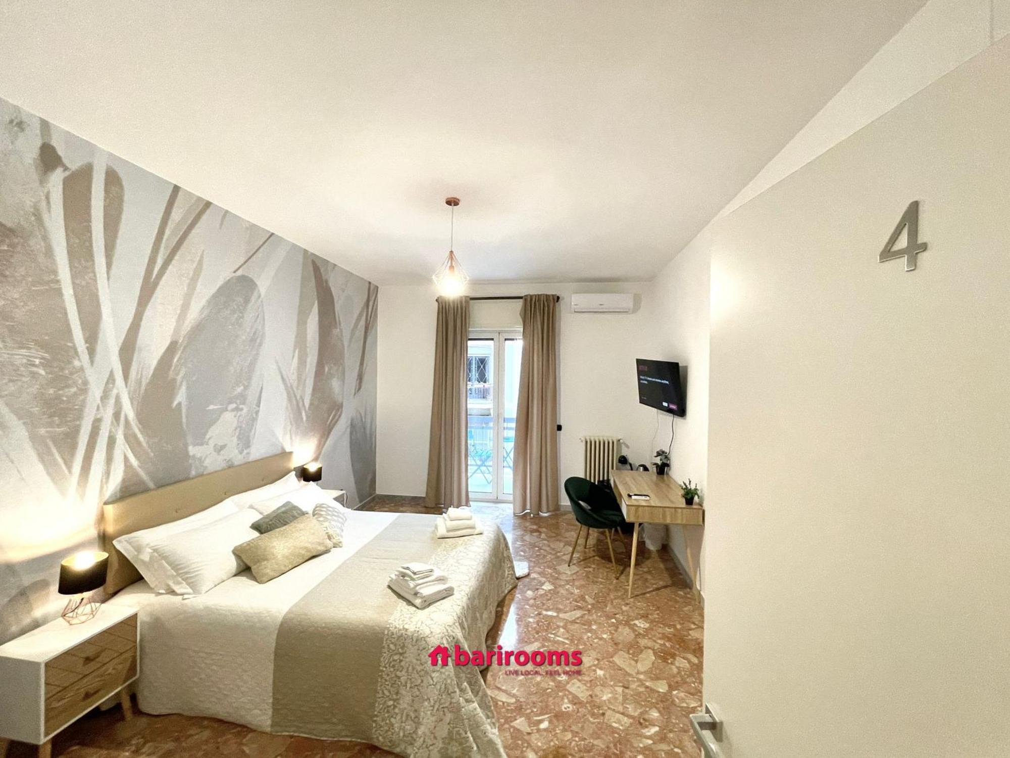 Barirooms Piccinni ภายนอก รูปภาพ