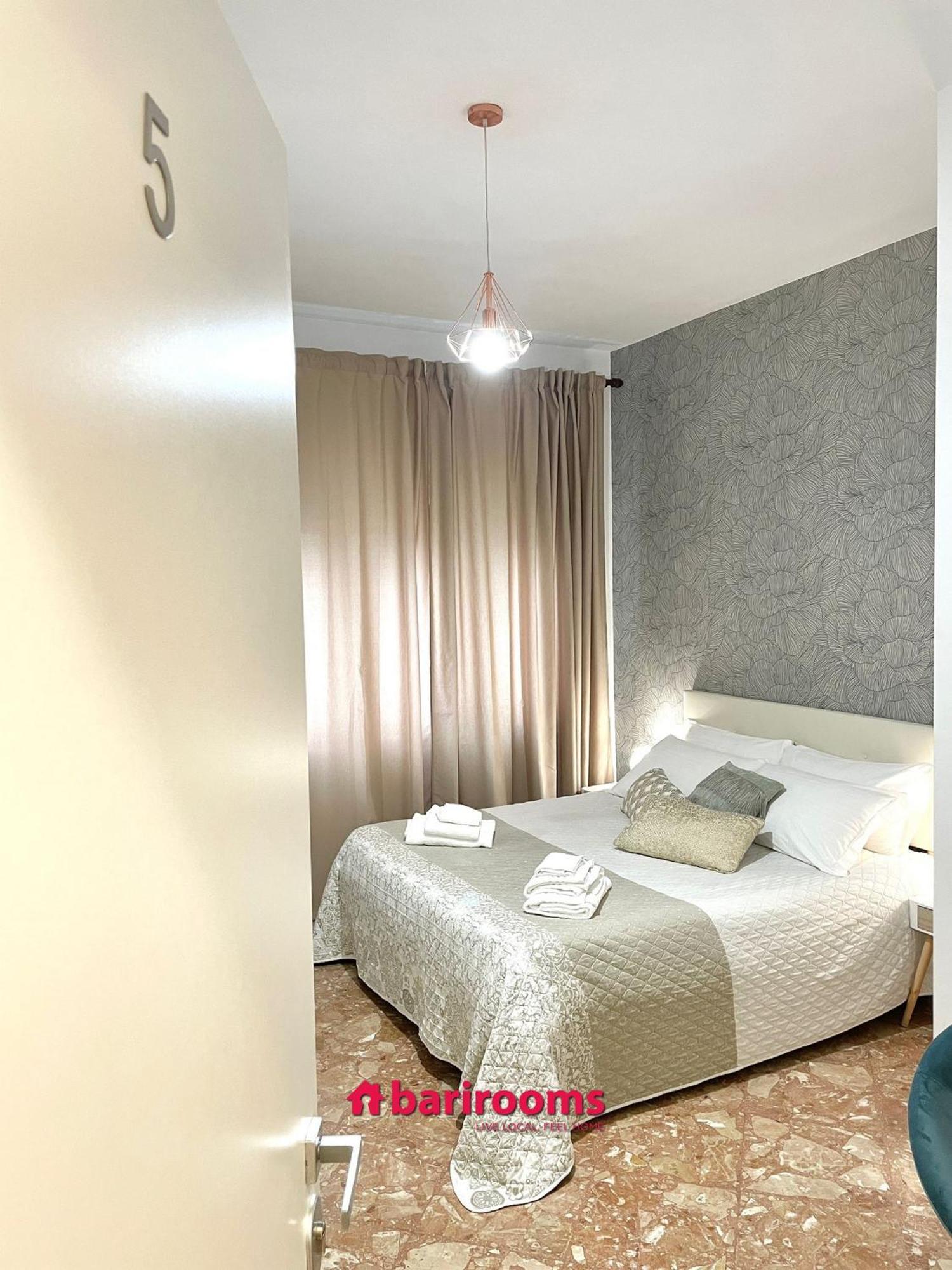 Barirooms Piccinni ภายนอก รูปภาพ